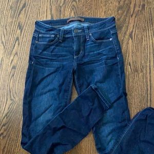 Size 24 JOES skinny jeans.